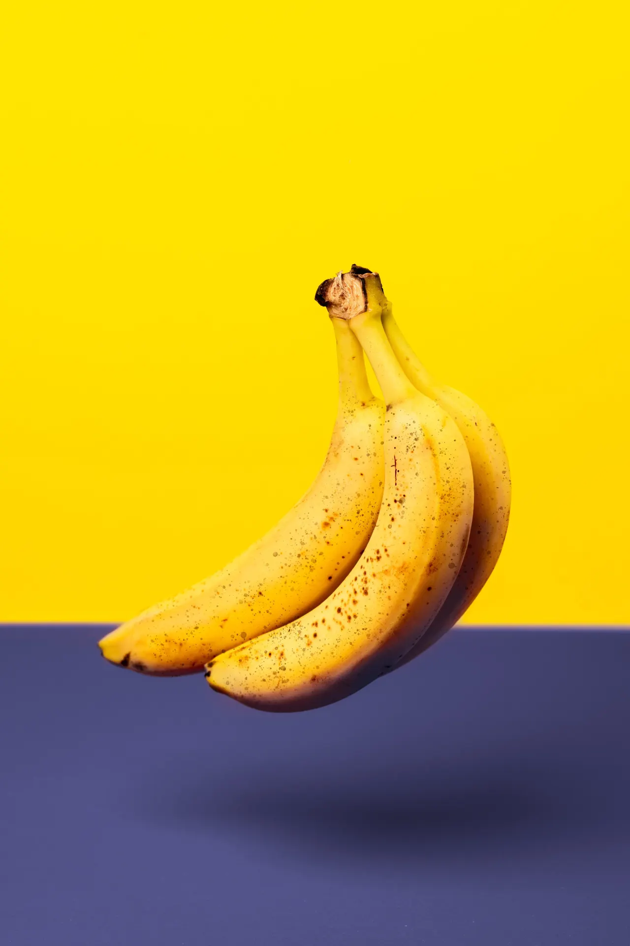 Ripe Yellow Bananas Minimalist Fruit Wallpaper