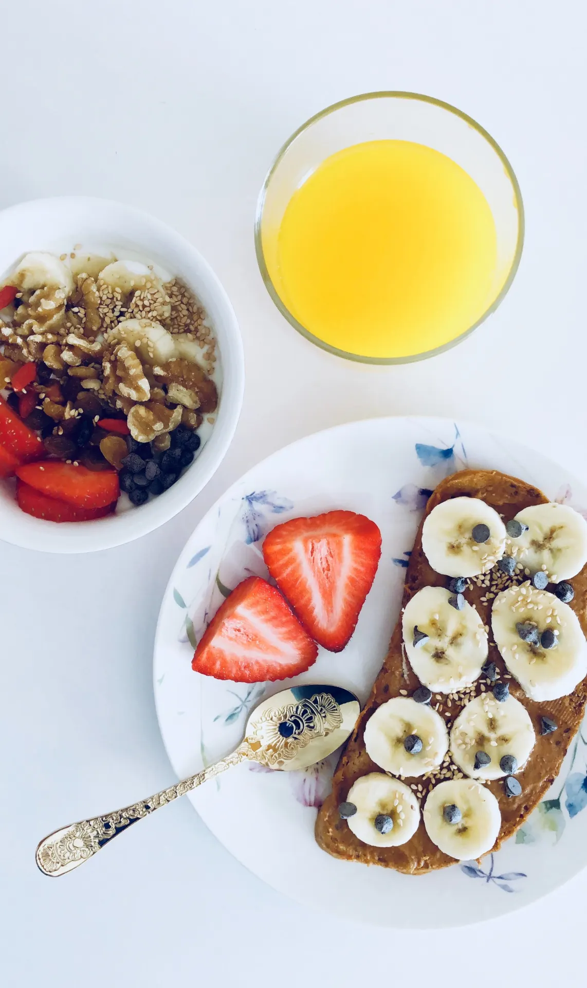 Healthy Breakfast with Banana Toast and Strawberries Wallpaper