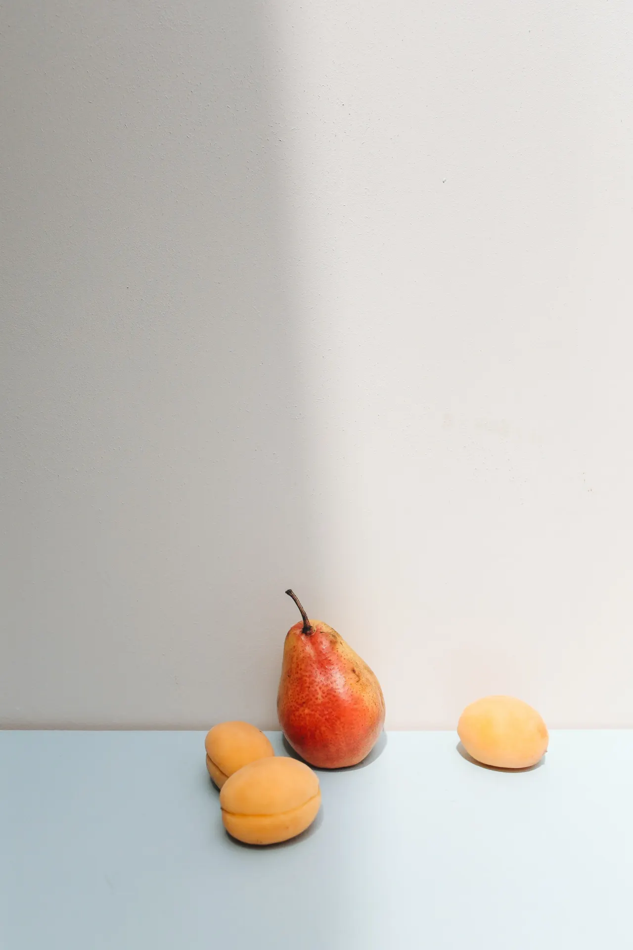 Minimal Pear and Apricots Fruit Wallpaper
