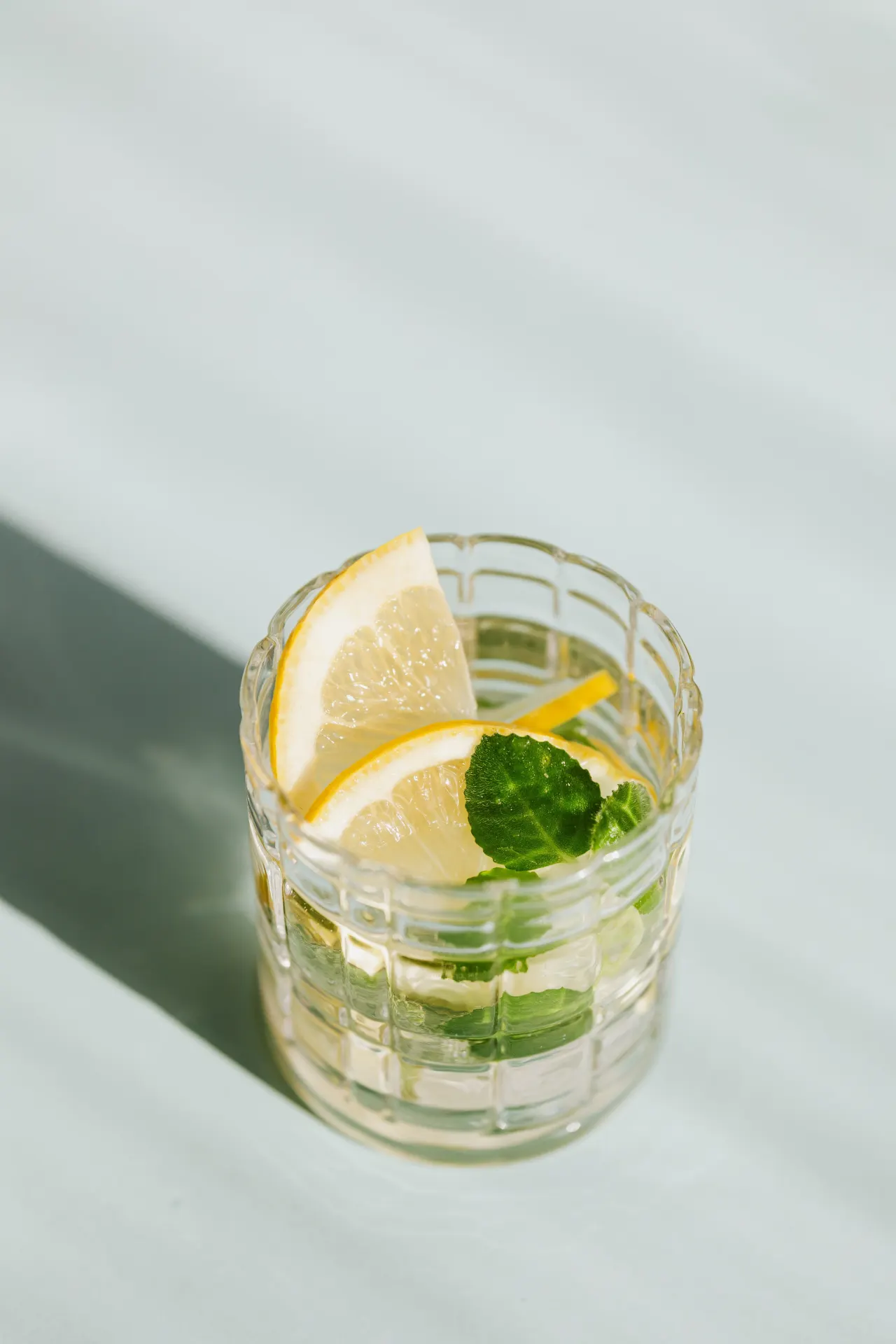 Lemon and Mint Refreshing Drink Aesthetic Wallpaper